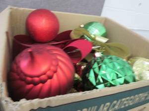 Large Box of Large & Medium Assorte...