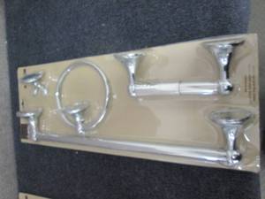 4 pc  Chrome Bath Set...