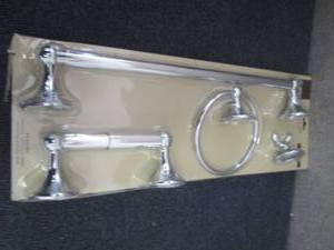 4 pc  Chrome Bath Set...