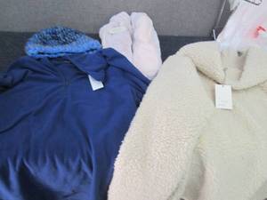 Knit Hat, Quarter Zip Shirt(L), Lar...