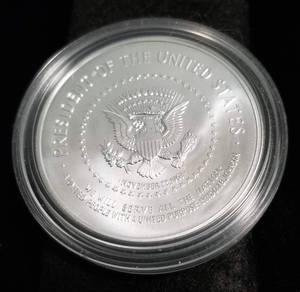 2015 LYNDON B JOHNSON 1 TROY OZ SILVER ROUND FROM COIN & CHRONICLES SET