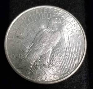 1923-D PEACE SILVER DOLLAR AU58 (looks UNC in hand)