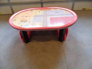 lot 6 image: Cars Racing Table
