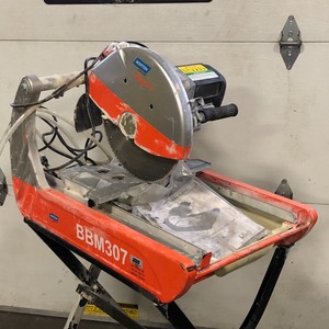 lot 25 image: Norton Clipper Commercial Brick Saw
