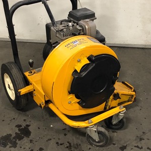 lot 21 image: Cub Cadet Walk-Behind Blower
