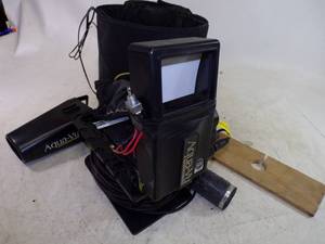 lot 4 image: Aqua Vu Underwater Camera with Battery and Case