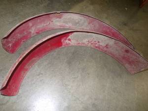 lot 11 image: Pair of Trailer Fenders