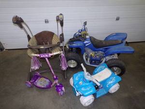 lot 28 image: 2 Battery Powered 4 Wheel kids toys, Baby rocker, and scooter
