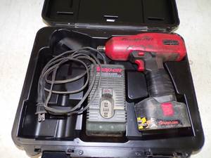lot 30 image: Snap On Cordless impact wrench