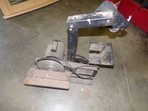 lot 37 image: Disk and Belt Sander  Grinder