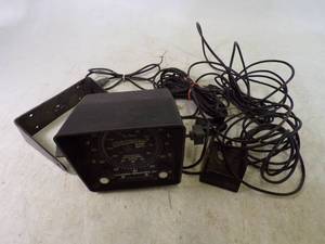 lot 39 image: Hummingbird Super Sixty Depth Finder