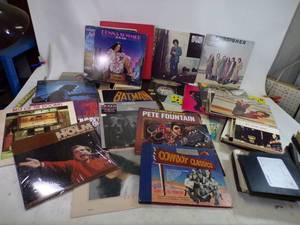 lot 65 image: Vintage vinyl Records and Sereophonics tapes