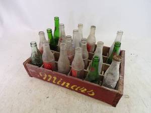 lot 66 image: Vintage Pop Crate with Pop Bottles