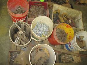 Pallet of chains and misc. hardware...