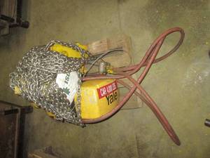 2 Ton Yale hoist and trolley...