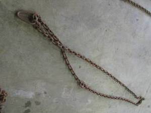 8 2 legged chain with no hooks...