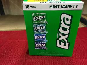 lot 570 image: Extra Mint Variety Pack, Retail $10.79