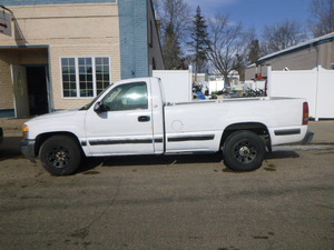 2000 GMC Sierra 1500 Pick-Up Truck