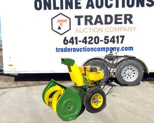 lot 5 image: John Deere 826 Snowblower