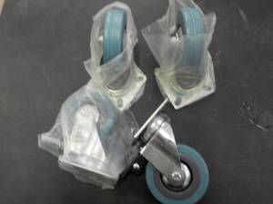 lot 5 image: Set of 4 Casters...