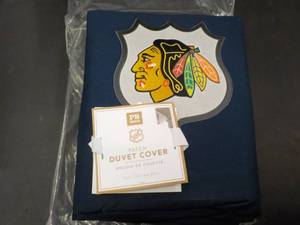 lot 9 image: Pottery Barn NHL Patch Duvet Cover ...