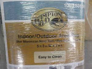 lot 50 image: Hampton Bay IndoorOutdoor Area Rug...
