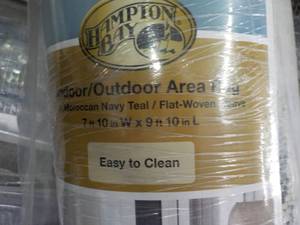 lot 52 image: Hampton Bay IndoorOutdoor Area Rug...