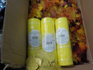 lot 63 image: Box of Fall Dcor Leaves and Poly ...