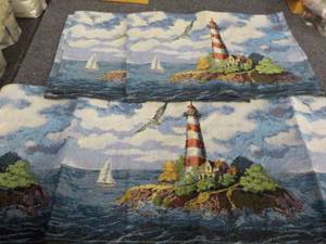 lot 68 image: Lighthouse Runner and 4 Placemats...
