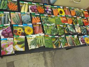 lot 149 image: 52 pkgs Burpee Garden Seeds dated ...