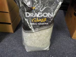lot 176 image: 1 - 10lb Bag Dragon Glass Crystal R...