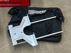 lot 28 image: Craftsman Router