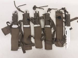 lot 16 image: 5-Paracord Handled Knives