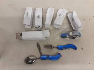 lot 22 image: 6-Blue Folding Utensils