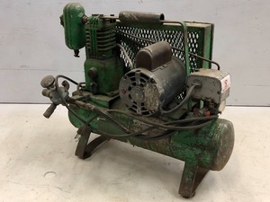 lot 8 image: Electric Air Compressor