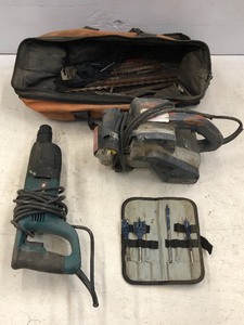 lot 15 image: Tool Bag With Bet Sander & Hammer  Demolition Drill