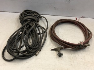 lot 46 image: Lot Of (2) Quick-Connect Gas  Air Hoses