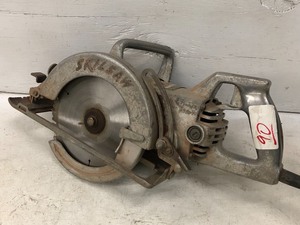 lot 90 image: Skil 115Volt Worm-Drive Circular Saw