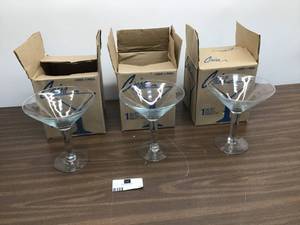 lot 14 image: CRISA Lot of 3 50 Oz Goblets