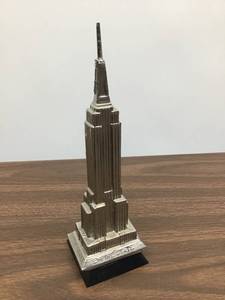 lot 19 image: Empire State Building Statue - 8 Tall