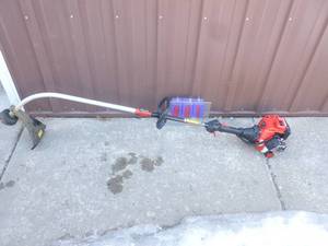Craftsman 2 cycle weed trimmer. Nearly new. Tested & works. As shown.