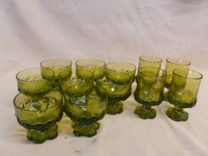 Vintage Glass Set