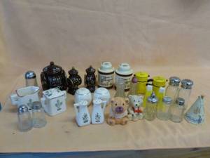Salt & Pepper Shaker Sets