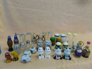 Salt & Pepper Shaker Sets