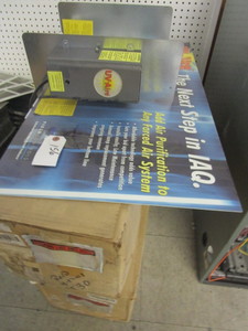 UV AIR PURIFYING LIGHTS