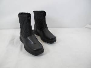 Black Boots Size 7