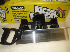 lot 19 image: Miter Saw