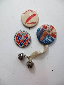10 VINTAGE Pinback Buttons