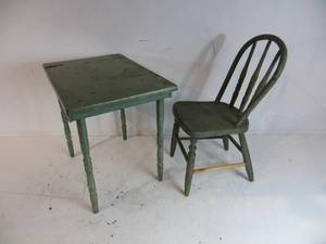 VINTAGE Childrens Table & Chair