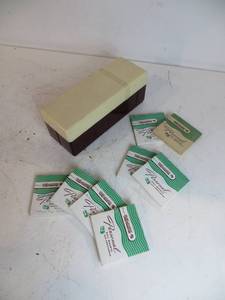 VINTAGE View-Master Storage Box wReels
